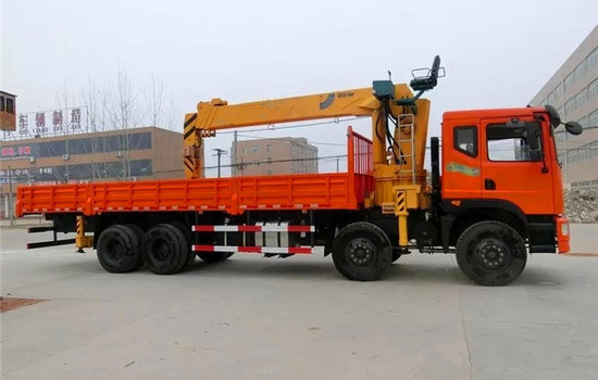 東風16噸隨車吊