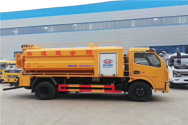 發(fā)現(xiàn)多年作業(yè)的吸污車罐體逐漸銹蝕了，廠家教你專業(yè)養(yǎng)護(hù)