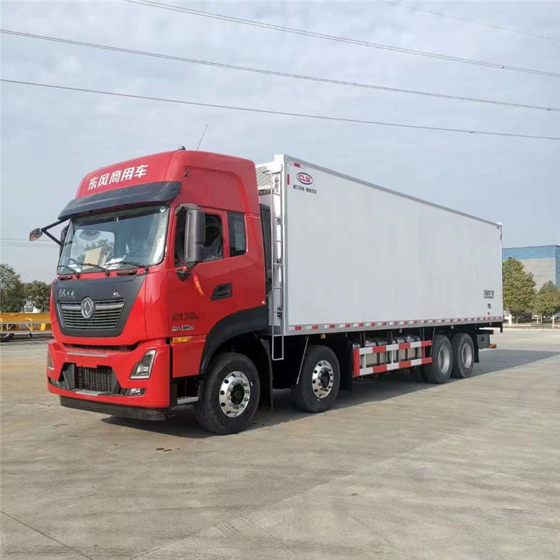 東風前四后八9.5米冷藏車